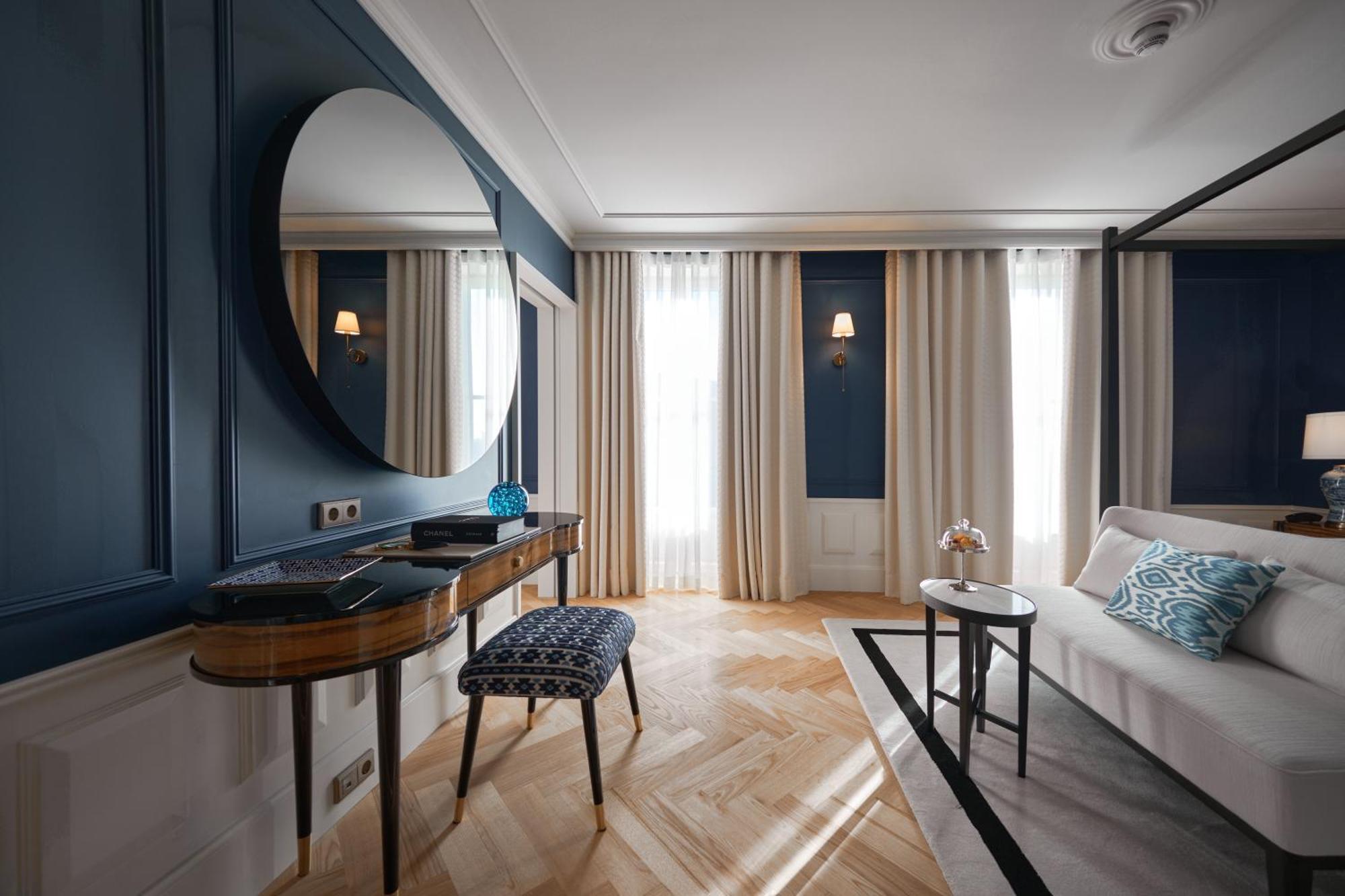 Ga Palace Hotel & Spa, A Xixth-Century Villa Porto Exterior photo A room at the hotel